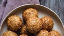Vegan Chinese Sesame Balls (Jin Dui) Vegan Chinese Sesame Balls (Jin Dui)