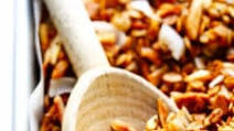 The BEST Healthy Granola! The BEST Healthy Granola!