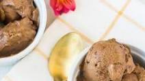 Vegan Chocolate & Peanut Butter Soft Serve Vegan Chocolate & Peanut Butter Soft Serve