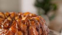 Cinnamon Roll Monkey Bread Cinnamon Roll Monkey Bread