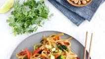 Easy Pad Thai (vegan, gluten-free) Easy Pad Thai (vegan, gluten-free)
