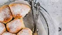 Homemade Buhtle (Sweet Buns) Homemade Buhtle (Sweet Buns)