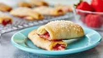 Strawberry Cheesecake Crescent Roll-ups Strawberry Cheesecake Crescent Roll-ups