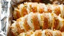 Hasselback Cheesy Bread Hasselback Cheesy Bread
