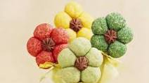 Easy Flower Cookies On Sticks Easy Flower Cookies On Sticks