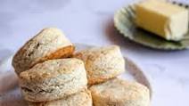 Gluten-Free Biscuits (Easy Recipe) Gluten-Free Biscuits (Easy Recipe)