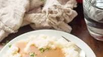 Super Simple Vegan Gravy Super Simple Vegan Gravy
