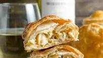 Mini Creamy and Cheesy Chicken Pies Mini Creamy and Cheesy Chicken Pies