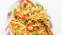 30-Minute Chicken Chow Mein 30-Minute Chicken Chow Mein