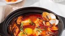 Korean Spicy Soft Tofu Soup (Sundubu Jjigae) Korean Spicy Soft Tofu Soup (Sundubu Jjigae)