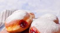 Pączki (Polish Doughnuts) Pączki (Polish Doughnuts)
