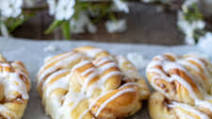 Giant Cinnamon Twists Giant Cinnamon Twists