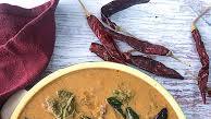 Keerai Karamani Kuzhambu- Palak Lobia Curry Recipe Keerai Karamani Kuzhambu- Palak Lobia Curry Recipe