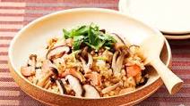 Japanese Mixed Rice with Salmon and Mushrooms Japanese Mixed Rice with Salmon and Mushrooms