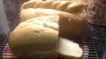 Low-Salt White Bread Low-Salt White Bread