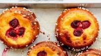 Vanilla Brioche Buns with Raspberries Vanilla Brioche Buns with Raspberries