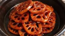 Braised lotus roots (Yeon-geun-jorim: 연근조림) Braised lotus roots (Yeon-geun-jorim: 연근조림)
