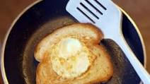 Egg in the nest (white bread) Egg in the nest (white bread)