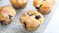 Quick and Easy Blueberry Muffins Quick and Easy Blueberry Muffins