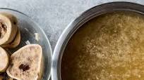 Bone Broth for Dogs, Cats, and Humans Bone Broth for Dogs, Cats, and Humans