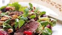 Pan-Fried Duck Breast Salad with Mixed Berries Pan-Fried Duck Breast Salad with Mixed Berries