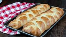 Challah (Braided Egg Bread) Challah (Braided Egg Bread)