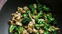 Low Fat Chicken Breast & Broccoli Stir Fry Low Fat Chicken Breast & Broccoli Stir Fry