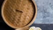 Soft Fluffy Steamed Custard Buns (Nai Wong Bao) Soft Fluffy Steamed Custard Buns (Nai Wong Bao)