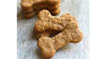 Peanut Butter and Oats Dog Bone Biscuits Peanut Butter and Oats Dog Bone Biscuits