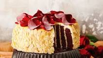 Red velvet stripe cake Red velvet stripe cake