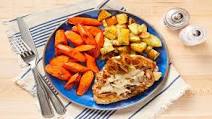 French Onion Chicken with Thyme-Roasted Potatoes & Carrots French Onion Chicken with Thyme-Roasted Potatoes & Carrots