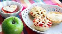 Mini Apple and Cherry Pies Mini Apple and Cherry Pies