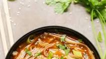 Asian Spicy Noodle Soup (Vegetarian & Vegan) Asian Spicy Noodle Soup (Vegetarian & Vegan)