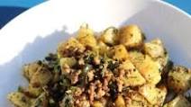 Lebanese Spicy Mince and Potatoes (batata w lahme) Lebanese Spicy Mince and Potatoes (batata w lahme)
