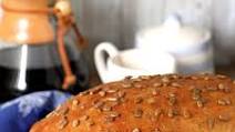 Billowy Off-White Bread with Honey and Sunflower Seeds Billowy Off-White Bread with Honey and Sunflower Seeds