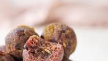 Instant Pot Healthy Ladoo/Pinni (naturally sweetened, gluten-free, paleo) Instant Pot Healthy Ladoo/Pinni (naturally sweetened, gluten-free, paleo)