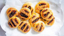 Easy Eccles Cakes Recipe Easy Eccles Cakes Recipe