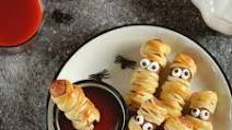 Mini Hot Dog Mummies With Honey Mustard Dip Mini Hot Dog Mummies With Honey Mustard Dip