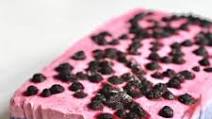 Raw Vegan Berry Cheesecake Slices Raw Vegan Berry Cheesecake Slices