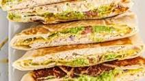 Chicken Crunchwrap Supreme (Copycat Taco Bell Recipe) Chicken Crunchwrap Supreme (Copycat Taco Bell Recipe)