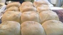 Crusty White Bread / Buns Crusty White Bread / Buns