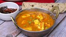 Matar Paneer Restaurant Style Matar Paneer Restaurant Style
