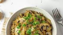 Napa Cabbage Stir Fry with Mushrooms (Vegan) Napa Cabbage Stir Fry with Mushrooms (Vegan)