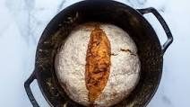 Roasted Garlic Loaf | Lodge Cast Iron Roasted Garlic Loaf | Lodge Cast Iron