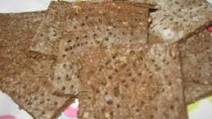 cracking crackers - made with butterbean & ground spelt flakes 29cals each cracking crackers - made with butterbean & ground spelt flakes 29cals each