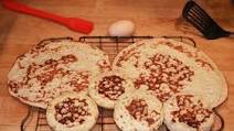 Home made crumpets (bread maker Home made crumpets (bread maker