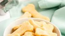 Homemade Cheddar Dog Biscuits Homemade Cheddar Dog Biscuits