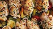 Slimming World’s rustic garlic chicken tray bake Slimming World’s rustic garlic chicken tray bake