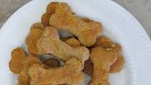 Peanut Butter Carrot Dog Treats Peanut Butter Carrot Dog Treats
