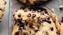 BEST Chocolate Chip Muffins BEST Chocolate Chip Muffins